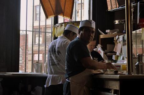 Grimaldi's Pizzeria, A Slice of Brooklyn