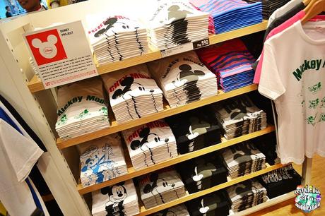 Uniqlo Philippines at the SM Mall of Asia: The Experience - Paperblog