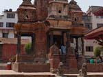 Jagannarayan (Char Narayan) Temple with two large stone lions