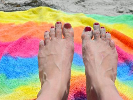 beach toes