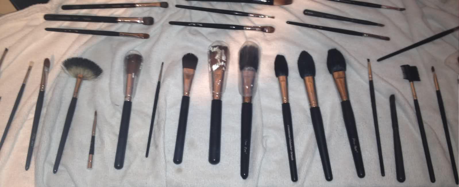 how to: wash make-up brushes