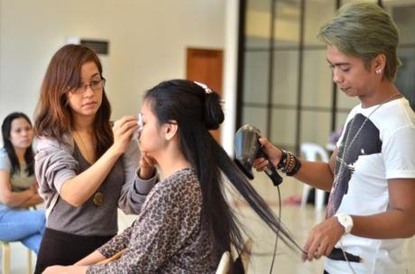 WearEveryday Manila Summer-Fall 2012 Videozine – Makeup for Bloggers Camille, Cheyser, Vern, and Lissa