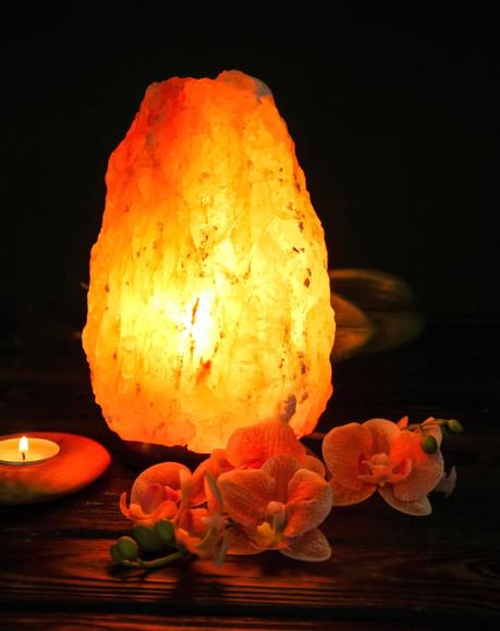 What Is a Himalayan salt lamp?