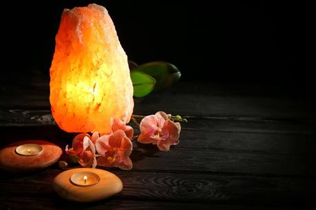 What Is a Himalayan salt lamp?