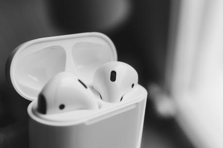 How You Can Easily Increase the battery life of Your AirPods AirPods