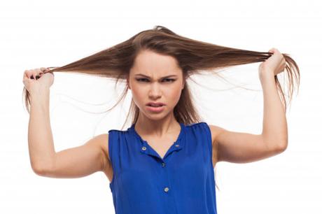 How to Reduce Hair Frizz