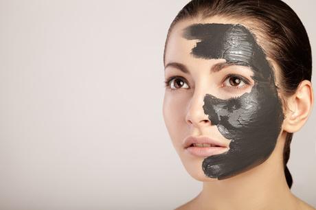 Activated Charcoal for Your Skin and Hair Problems This Monsoon