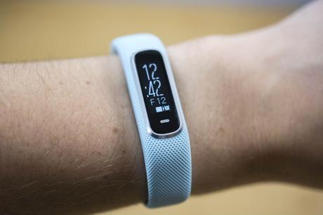 Garmin Vivosmart 4 review: An affordable band for easy fitness ...