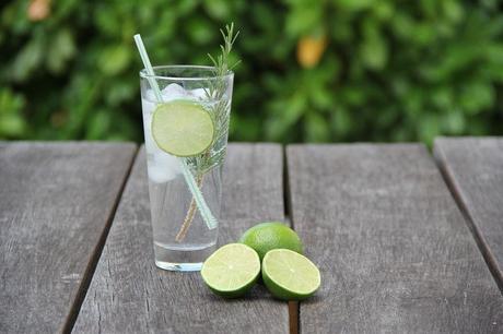 6 Delicious Low-Calorie Drinks For Women