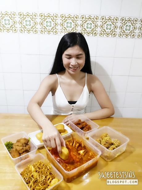 Dine in the comfort of home with 8 Crabs