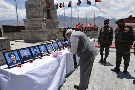 PM Modiji visits Ladakh ~ quotes Thiruvalluvar