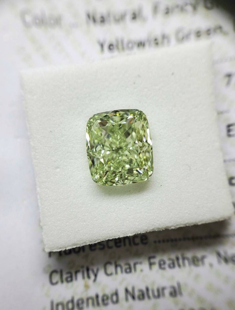 Fancy Greyish Yellowish Green Diamond