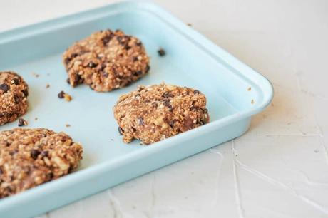 Vegan Oatmeal Cookies with Chocolate Chips