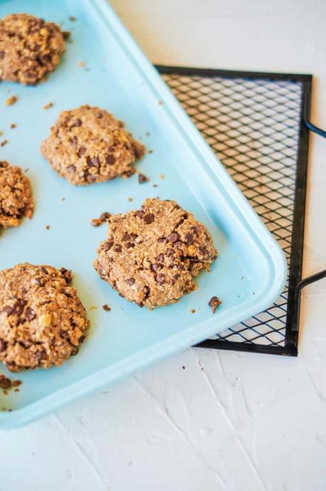 Vegan Oatmeal Cookies with Chocolate Chips