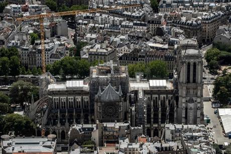 notre-dame-de-paris:-a-cathedral-“conforming”-to-the-original,-macron-slice