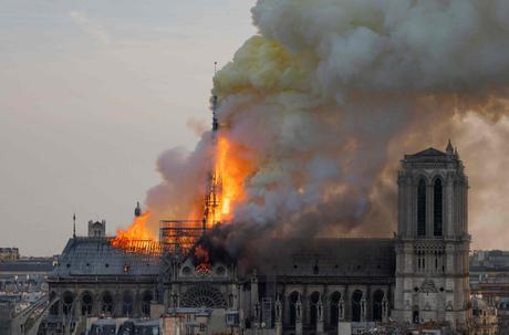 Notre-Dame de Paris: a cathedral “conforming” to the original, Macron slice