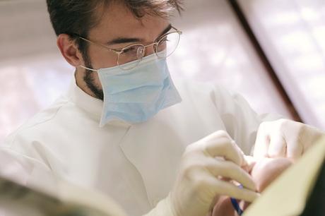How to Pick the Right Dental School for You