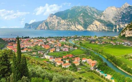 Lugana and Turbiana the Jewel of Lake Garda
