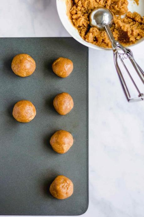 Keto Peanut Butter Cookies