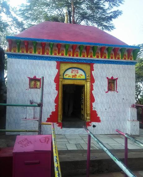 Kauleshwari Hill Chatra, An Important Religious Site For Hindus, Jains, And Buddhists