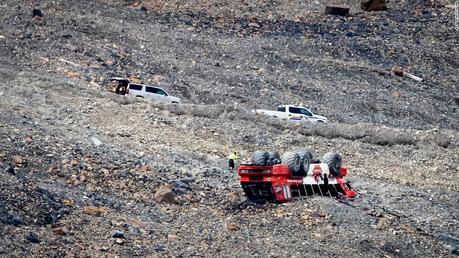 Canada tour bus crash leaves three dead Canada tour bus crash leaves three dead