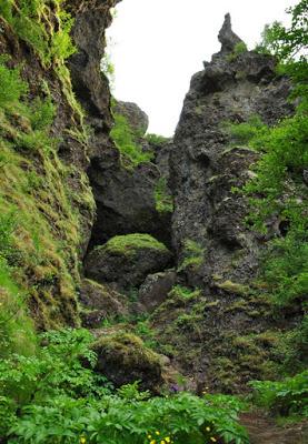 HIKING IN THÓRSMÖRK, ICELAND: WHY AND HOW, Guest post by Caroline Hatton