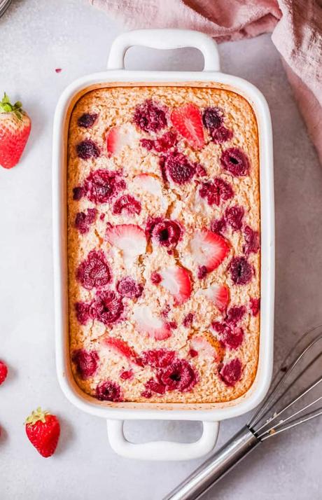 Vegan Baked Oatmeal with Fresh Berries