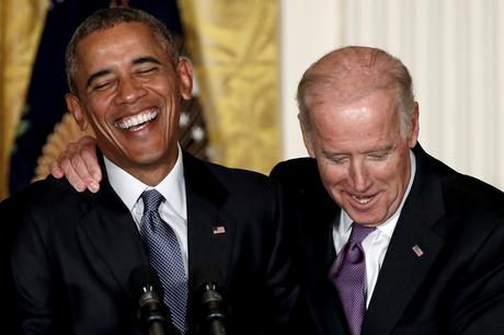 barack-obama-struggles-for-his-“friend”-joe-biden