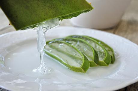 How To Use Aloe Vera For Scalp And Hair