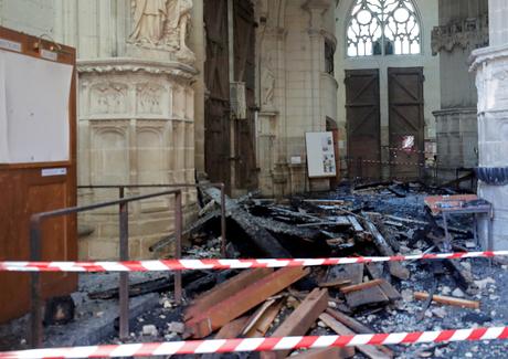 Fire at Nantes cathedral: the volunteer confesses