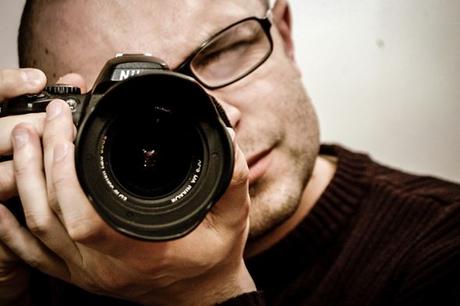 4 Essential Photography Gears for Snagging Chicks on Your Solo Travels