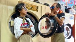 Elderly laundromat owners go viral modeling customers’ forgotten clothes