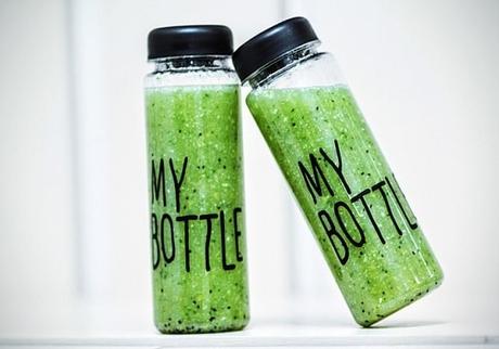 smoothies in a bottle