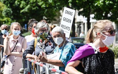 Anti-COVIDs make their voices heard in Berlin