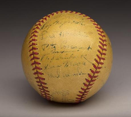 This day in baseball: Yellow baseballs