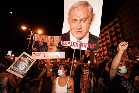netanyahu's-son-must-stop-“harassing”-protesters