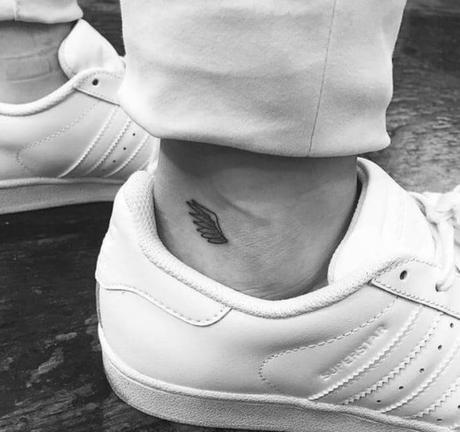 Top Beautiful Small Tattoos For Men (2020)
