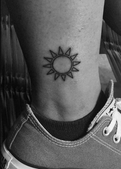 Top Beautiful Small Tattoos For Men (2020)