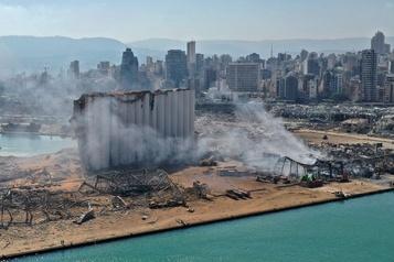  Explosions à Beyrouth: plus de 100morts et 300000sans-abri)