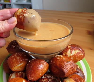 Soft Pretzels & Beer Cheese Dip