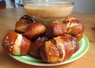 Soft Pretzels & Beer Cheese Dip