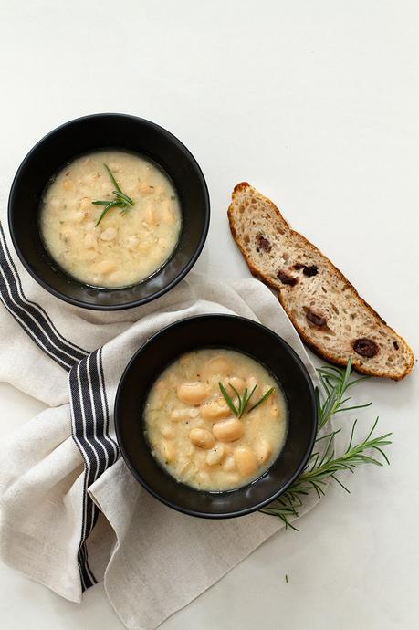Quick and Easy White Bean Soup
