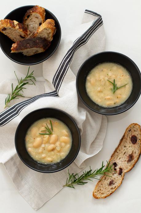 Quick and Easy White Bean Soup