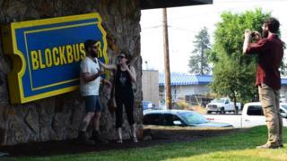 Final Blockbuster to open for summer sleepover