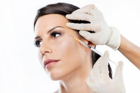 Feel Refreshed and Look Youthful with the Right Cosmetic Injections