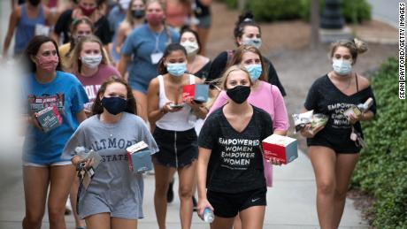 US coronavirus: Herd immunity attempts would lead to massive death tolls US coronavirus: Herd immunity attempts would lead to massive death tolls