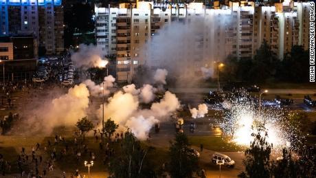 Belarus: Angry workers heckle Belarus’ Lukashenko as challenges to his decades-long rule grow Belarus: Angry workers heckle Belarus’ Lukashenko as challenges to his decades-long rule grow