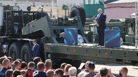Belarus: Angry workers heckle Belarus’ Lukashenko as challenges to his decades-long rule grow Belarus: Angry workers heckle Belarus’ Lukashenko as challenges to his decades-long rule grow