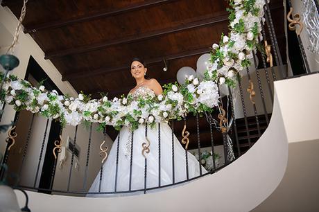 Modern white and gold wedding in Limassol │ Antigoni & Nearchos modern-white-gold-wedding-limassol_04