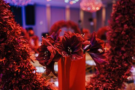 luxe-wedding-limassol-red-gold-accents_12